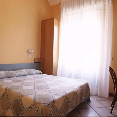 מלון Mare - Valentini Family Village בלריה-איגאה מרינה